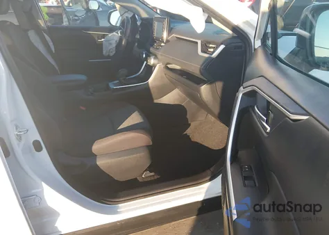 2020 Toyota Rav4 Hybrid Xle z USA, uszkodzony, nr VIN 2T3RWRFV4LW084241